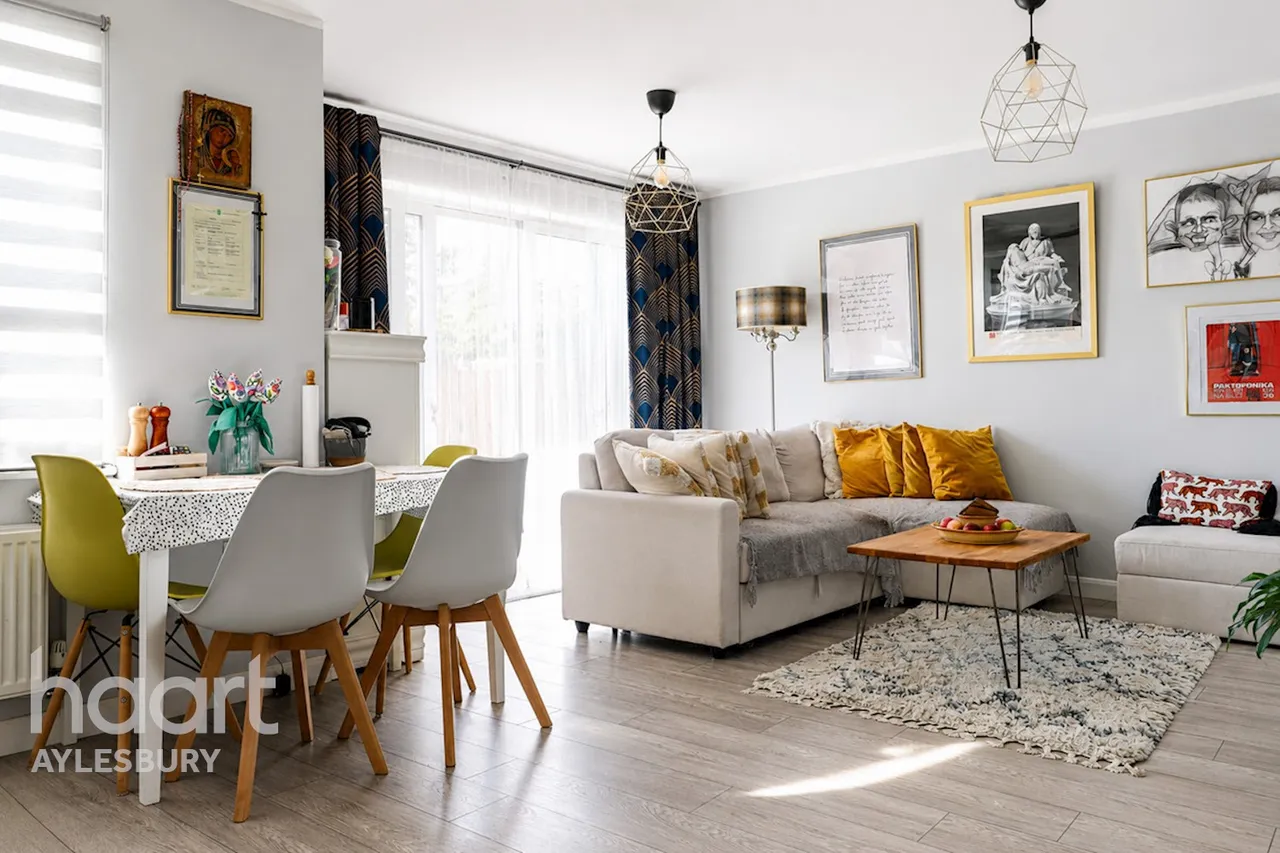 2 bed flat for sale, Pondecroft, Aylesbury, HP18