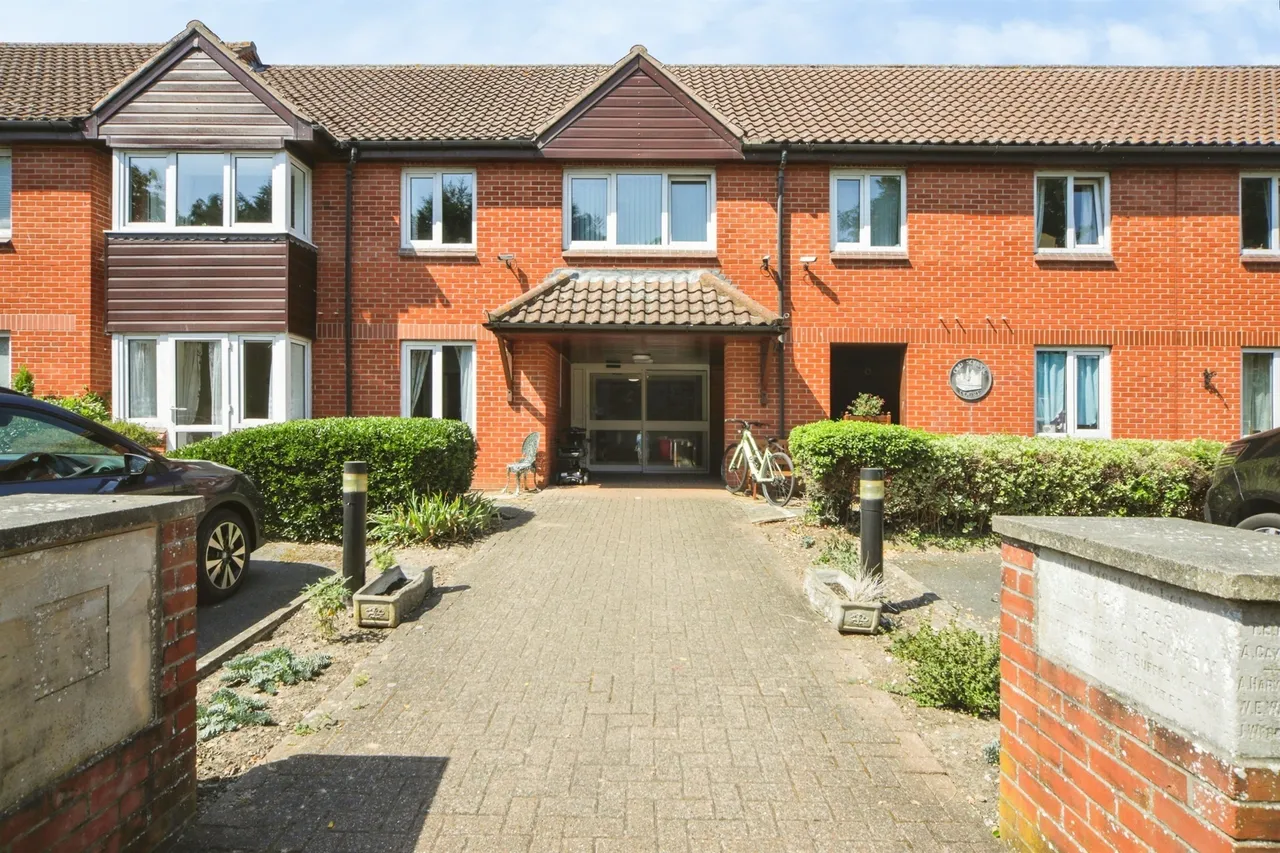 1 bed flat for sale — Violet Hill Road, Stowmarket