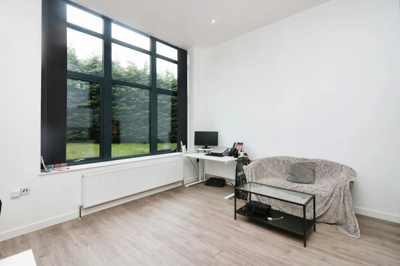 Bellmont Lodge, Welwyn Garden City, Herts, AL7, photo 2