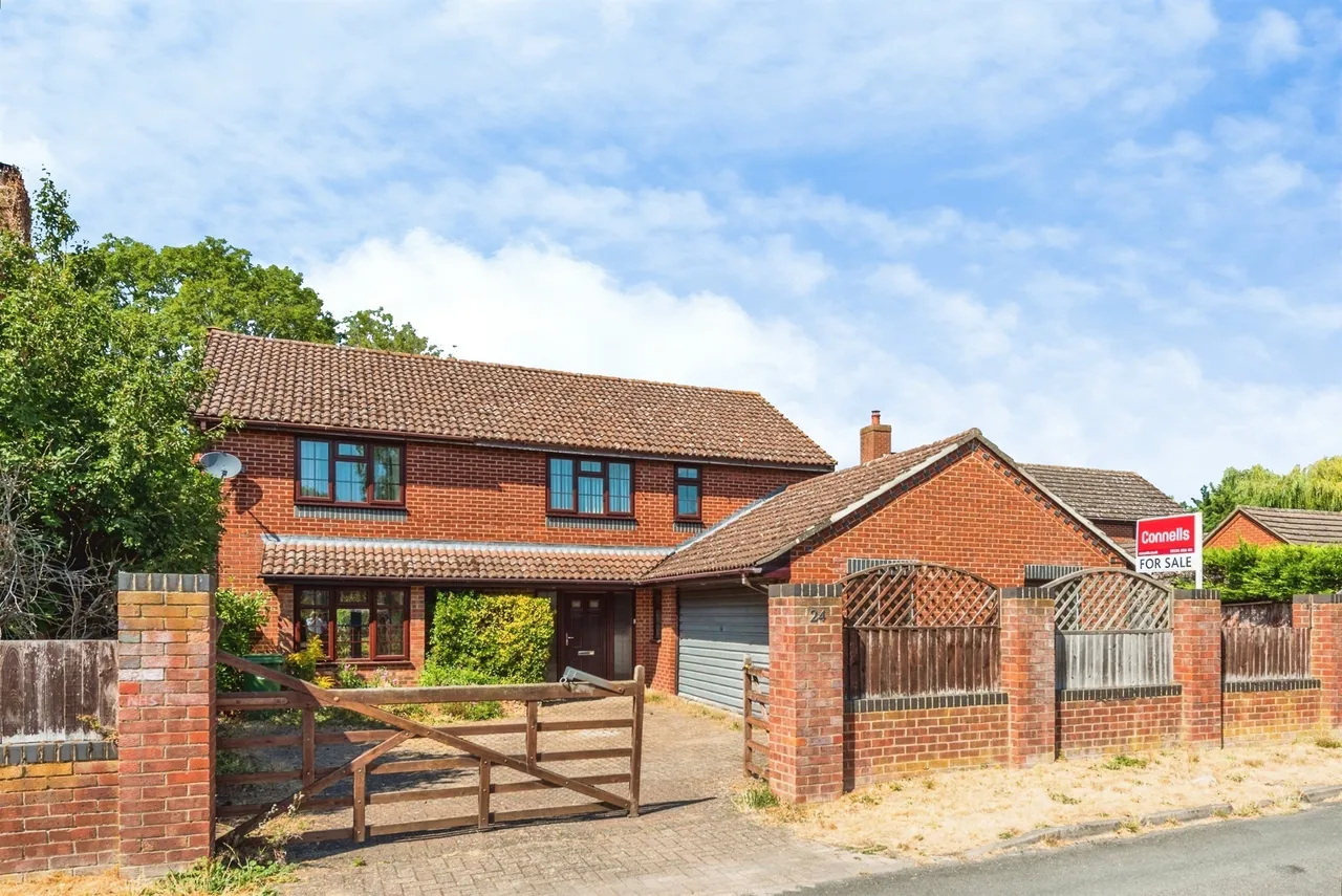4 bed house for sale, Castle Street, Steventon, OX13