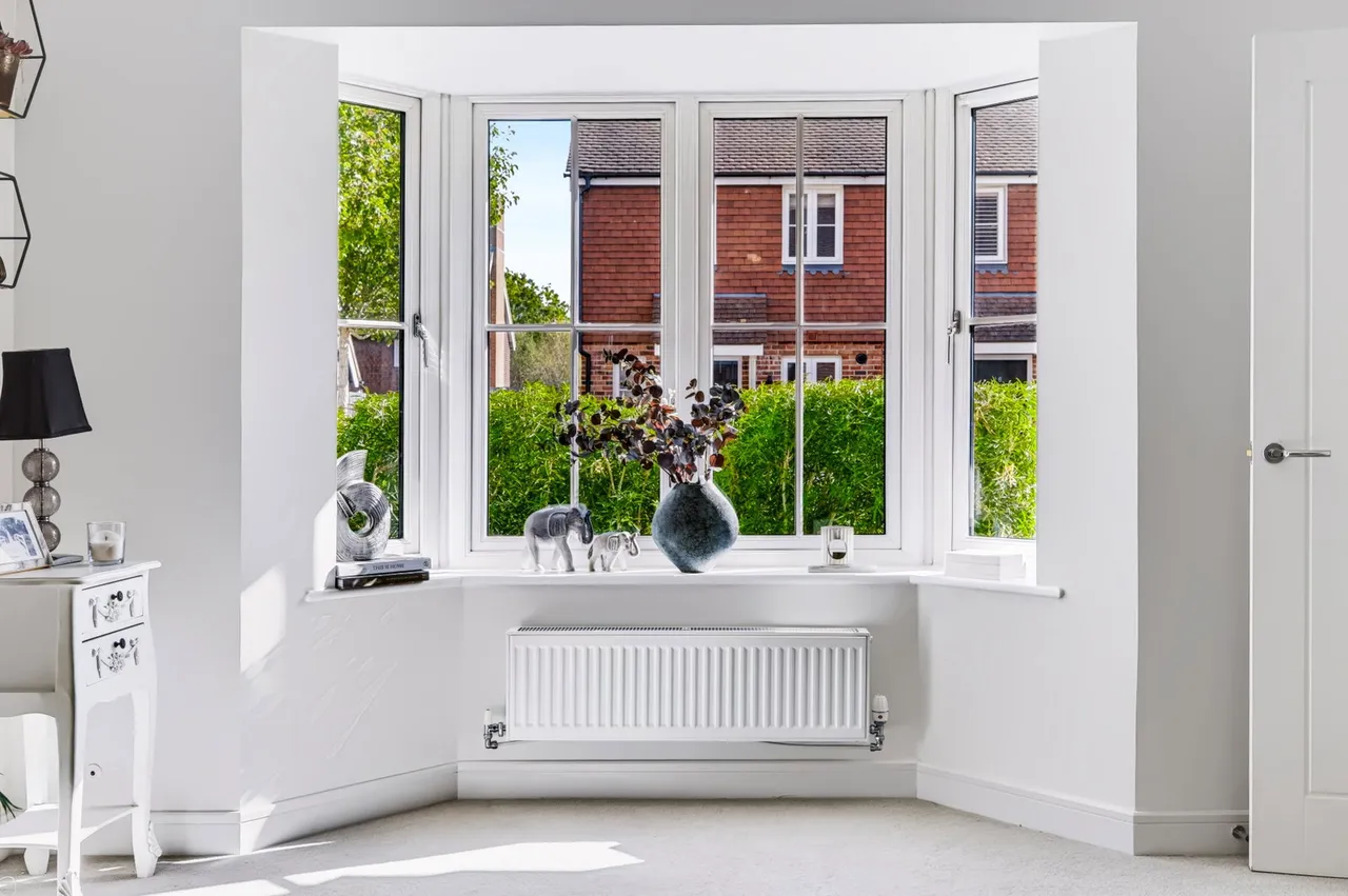 Knowles Road, Horley, photo 6