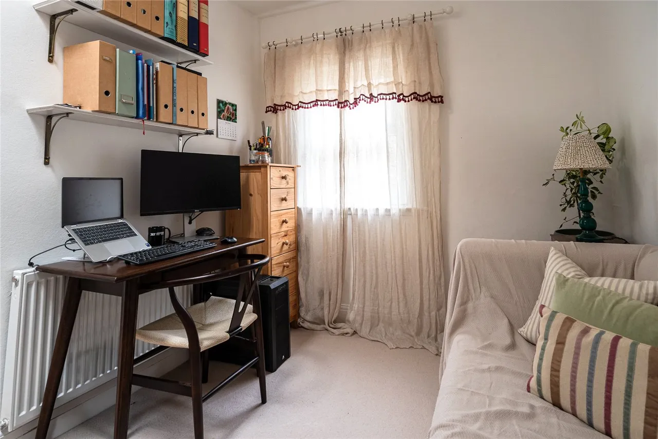 Riggindale Road, London, SW16, photo 10
