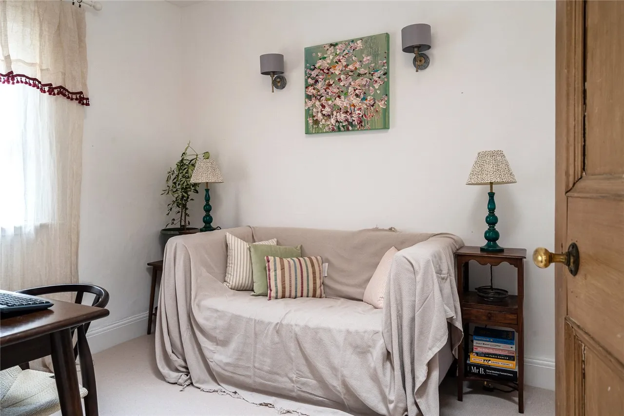 Riggindale Road, London, SW16, photo 12
