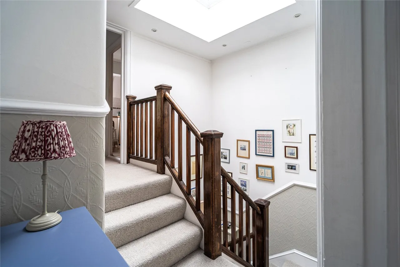 Riggindale Road, London, SW16, photo 5