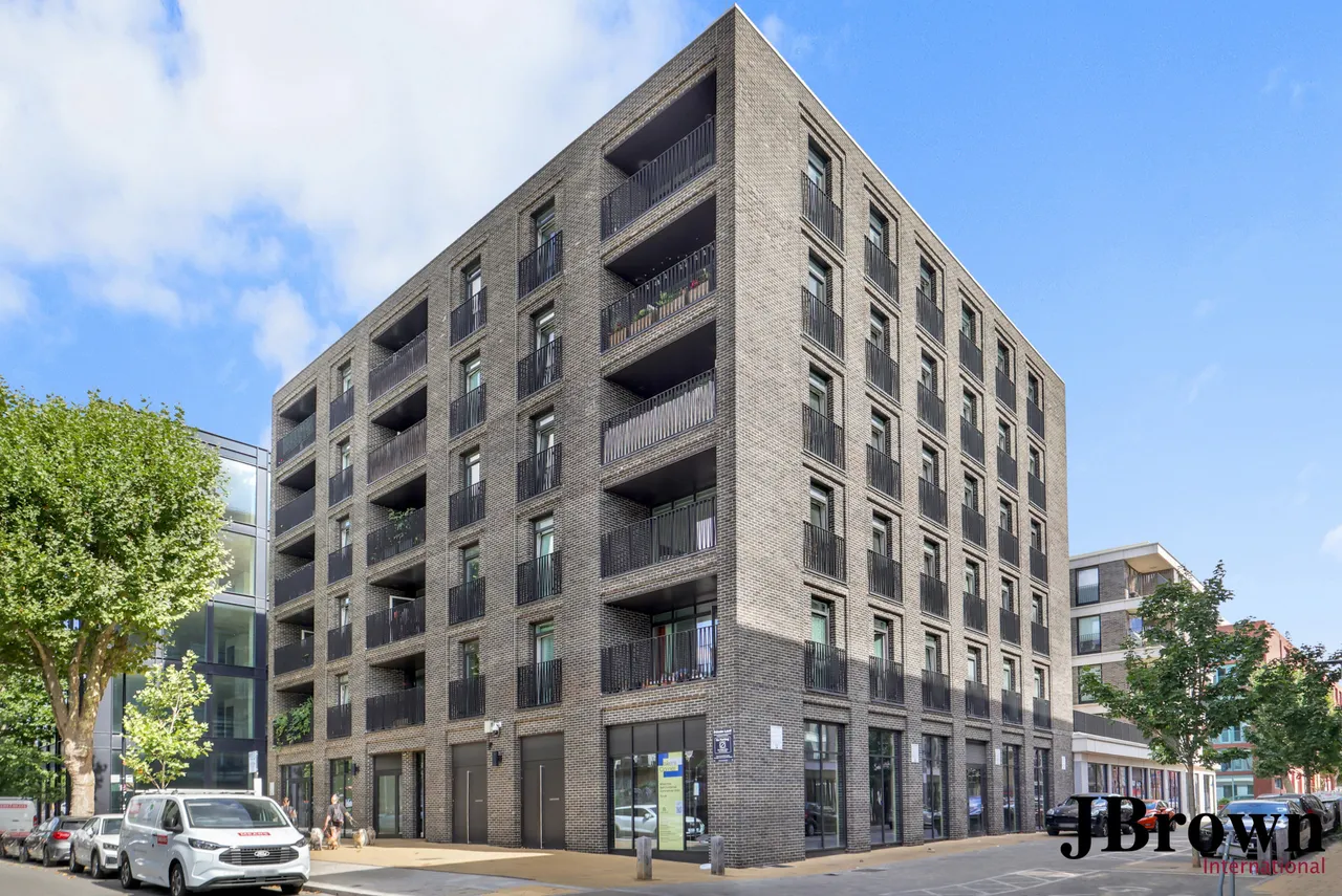 Old Ford Locks Apartments, London, E3, photo 12