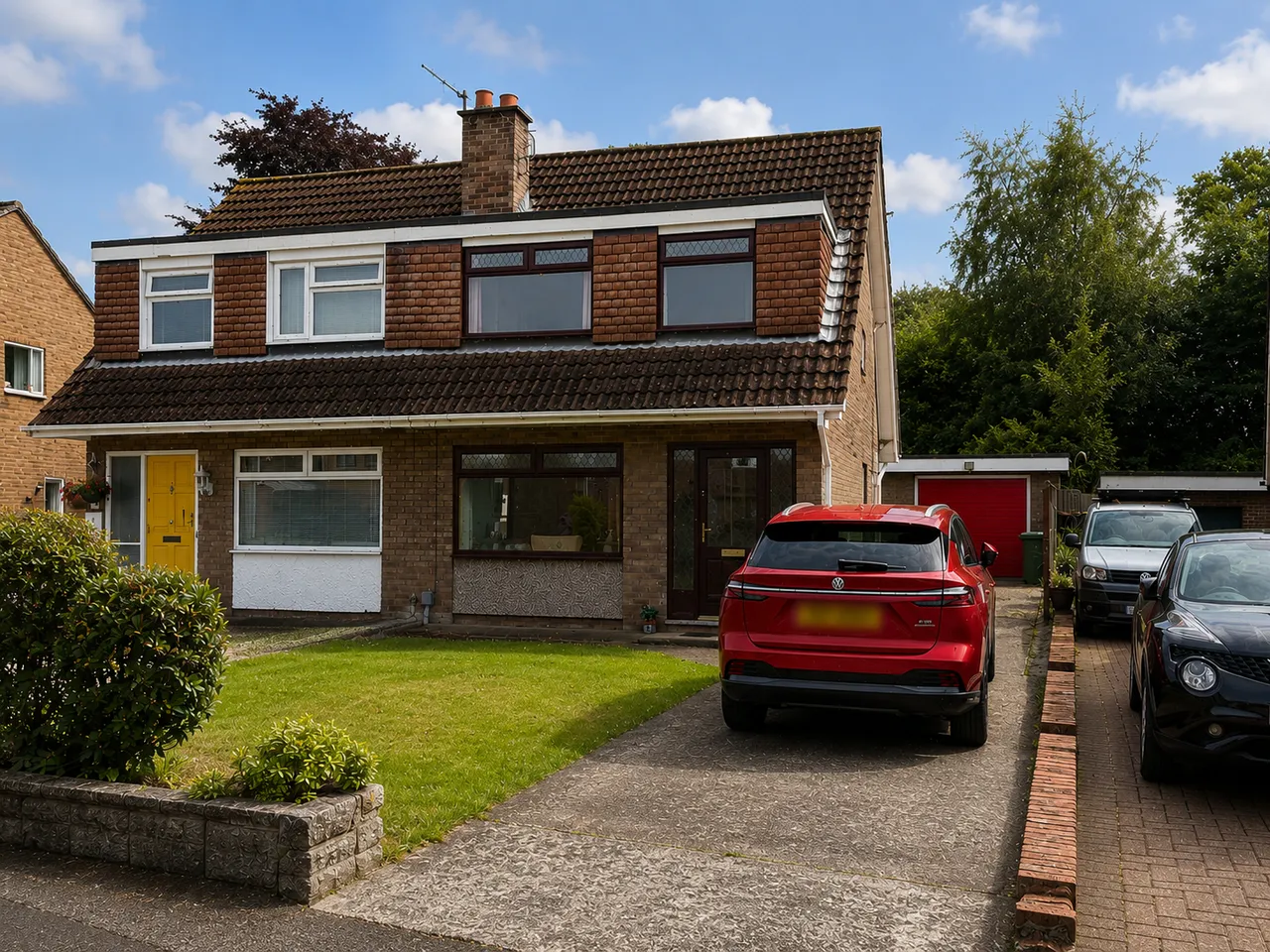3 bed house for sale — Woodview Crescent, Lisburn, BT28