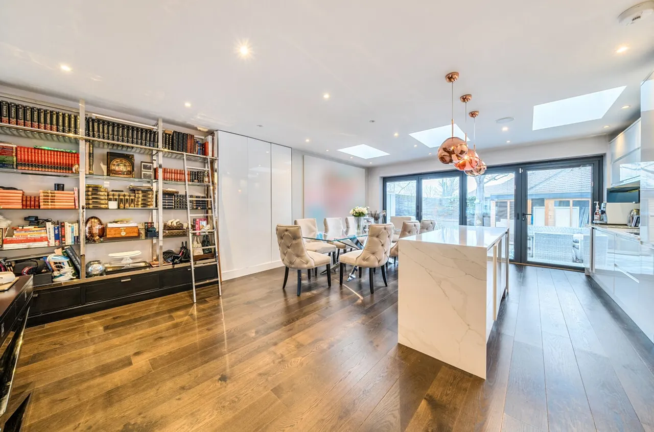 Abercairn Road, London, London, SW16 5AD, photo 2