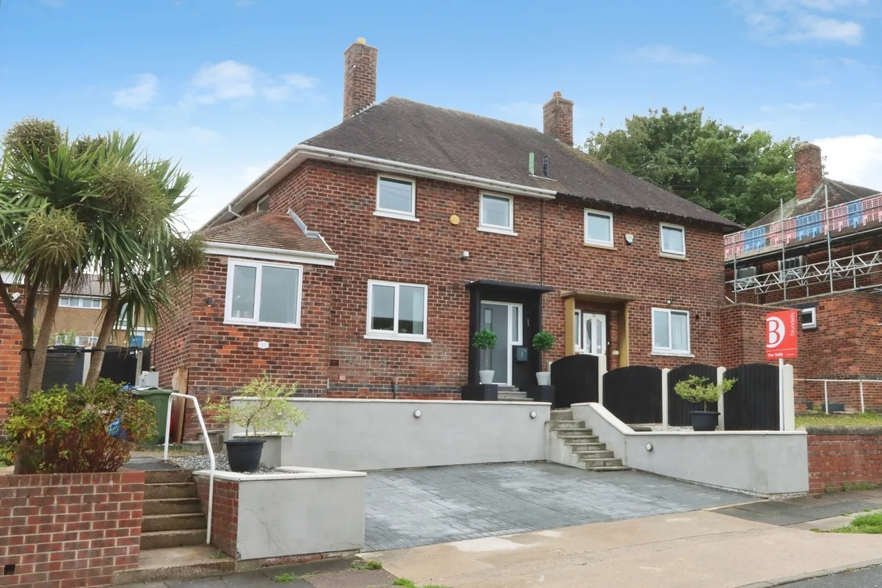 3 bed house for sale — Stradbroke Drive, Sheffield, South Yorkshire, S13