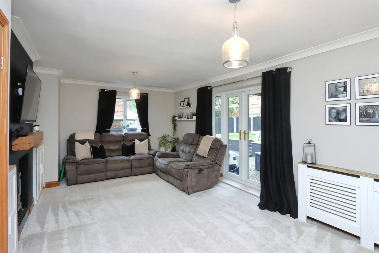 Stradbroke Drive, Sheffield, South Yorkshire, S13, photo 17