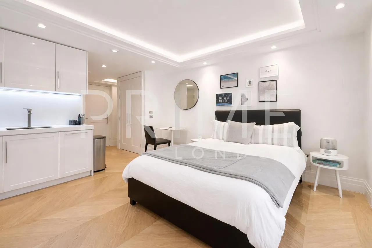 flat for sale, The Strand, London, WC2R