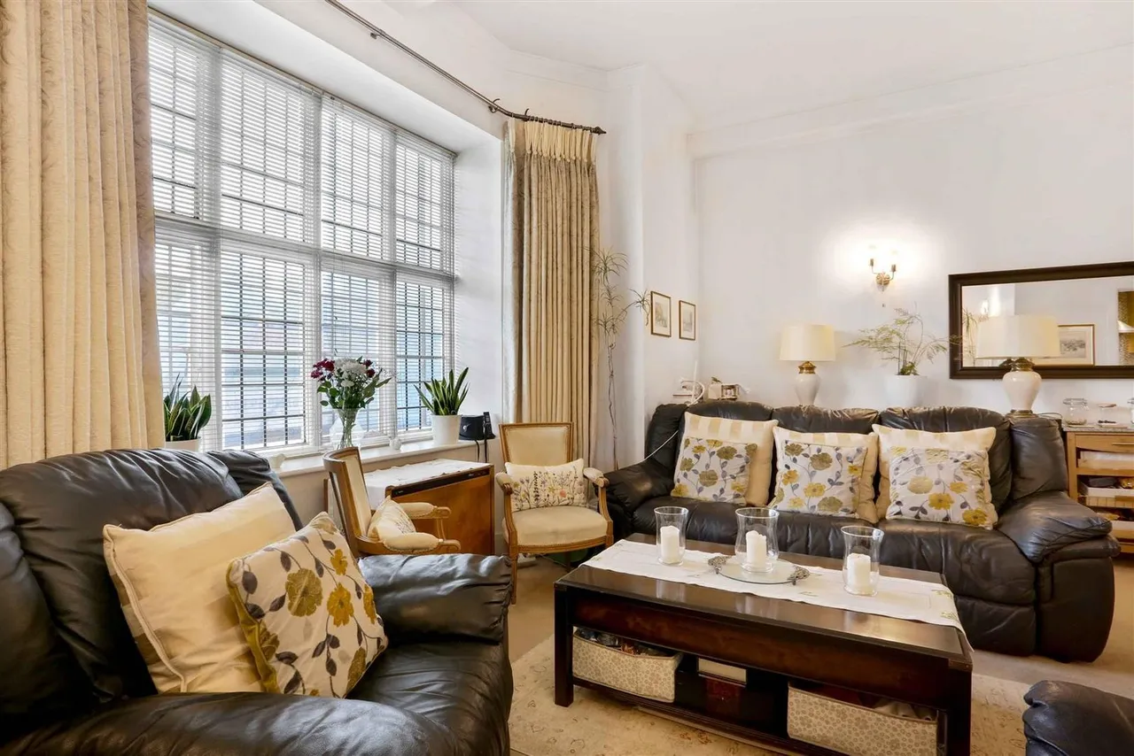 Elizabeth Drive, Banstead, SM7 2FD, photo 12