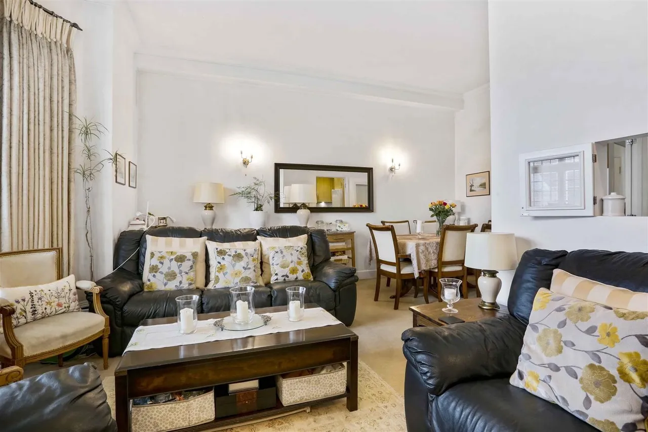 Elizabeth Drive, Banstead, SM7 2FD, photo 9