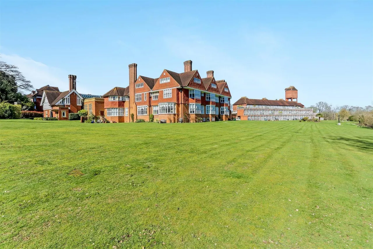 Elizabeth Drive, Banstead, SM7 2FD, photo 4