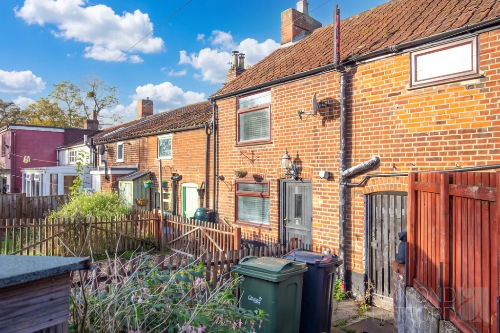 Avenue Road, Wymondham, photo 12