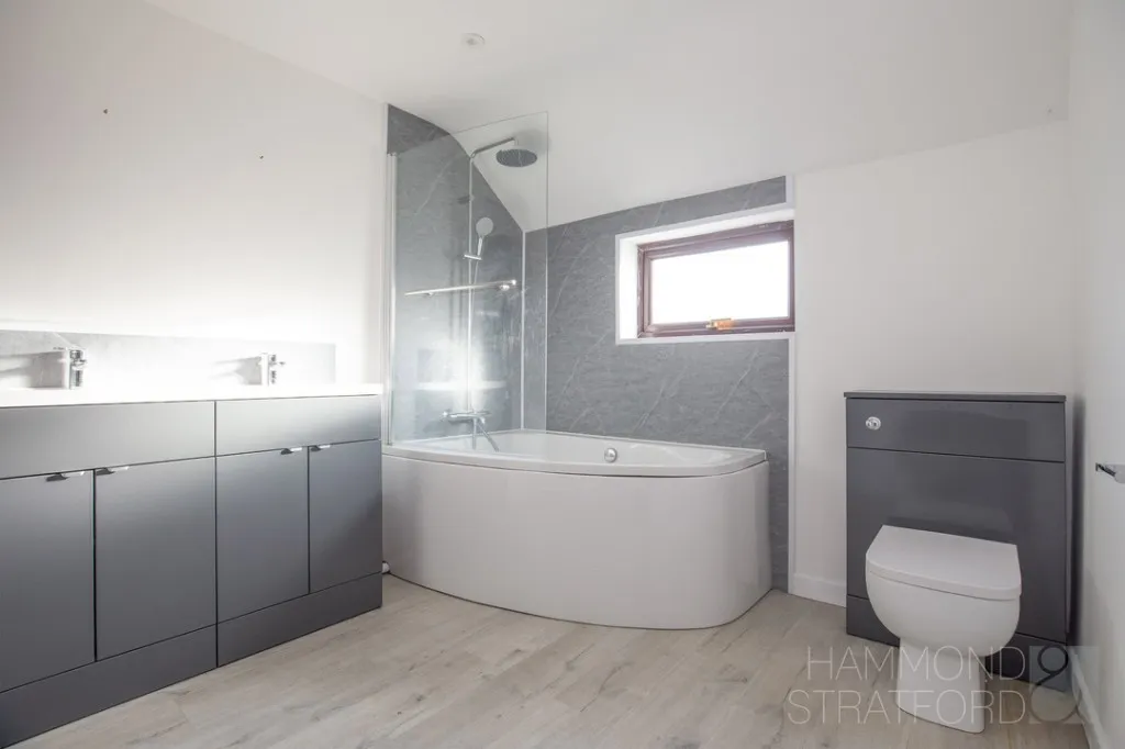 Avenue Road, Wymondham, photo 6