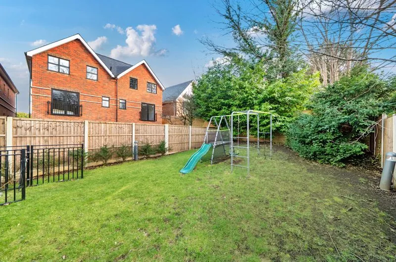 4 Church Road, Kenley CR8 5DU, photo 17