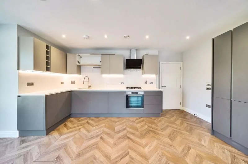 4 Church Road, Kenley CR8 5DU, photo 5