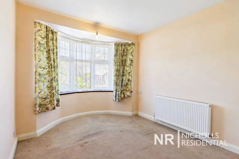 Derek Avenue, West Ewell, KT19, photo 7