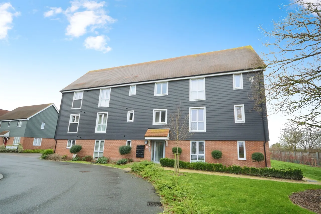 1 bed flat for sale, Robert Mccarthy Place, Springfield, CM1