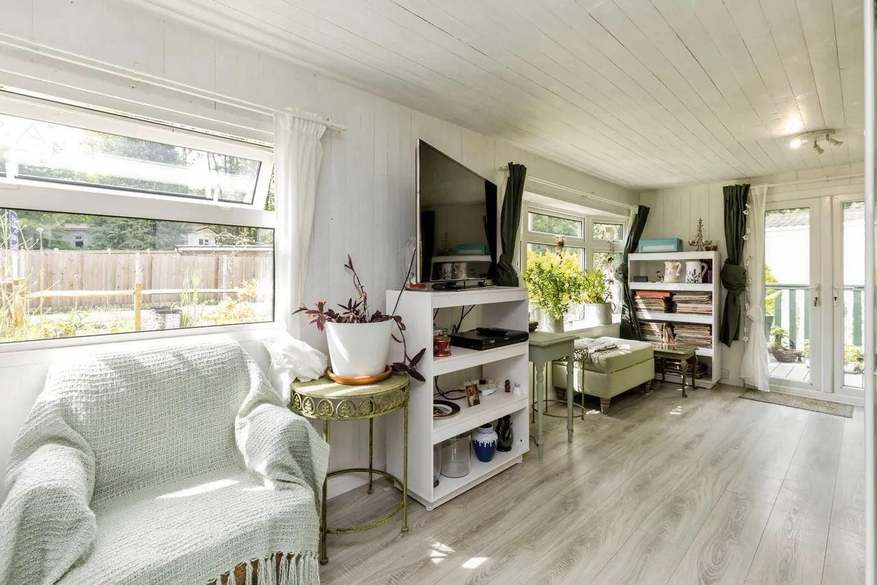 Partridge Place, Turners Hill Park, RH10, photo 11