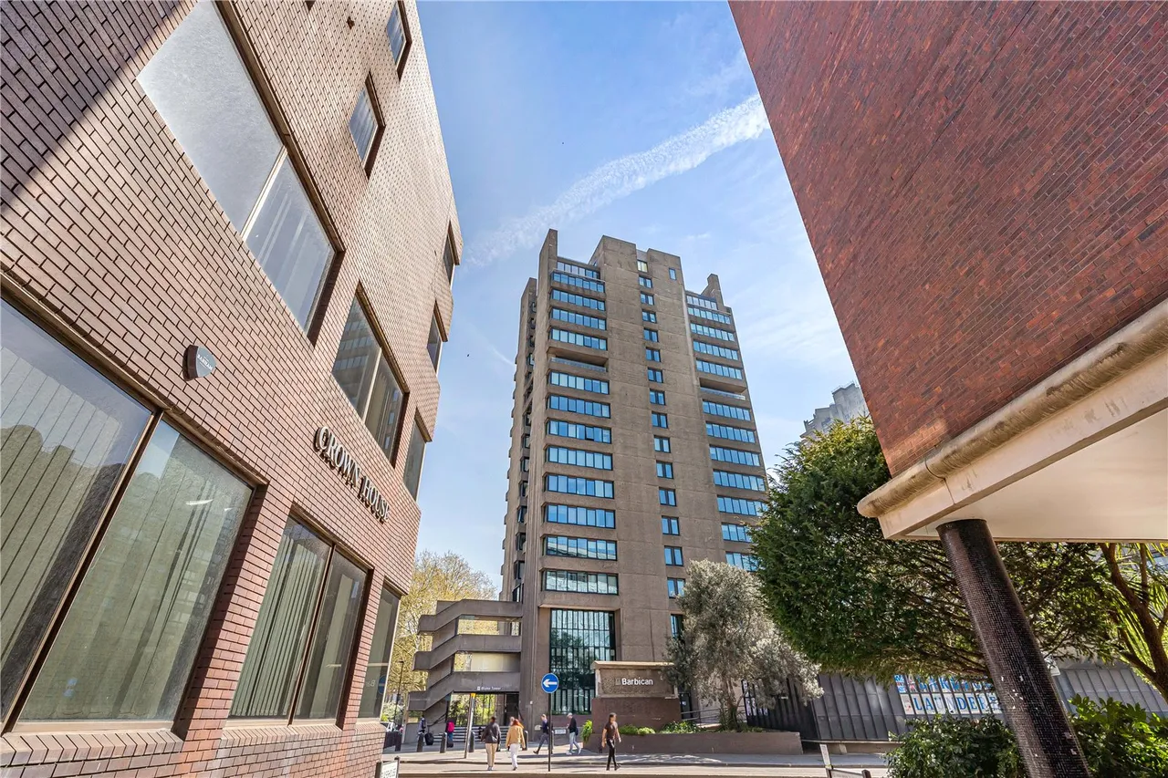 Fann Street, London, EC2Y, photo 12