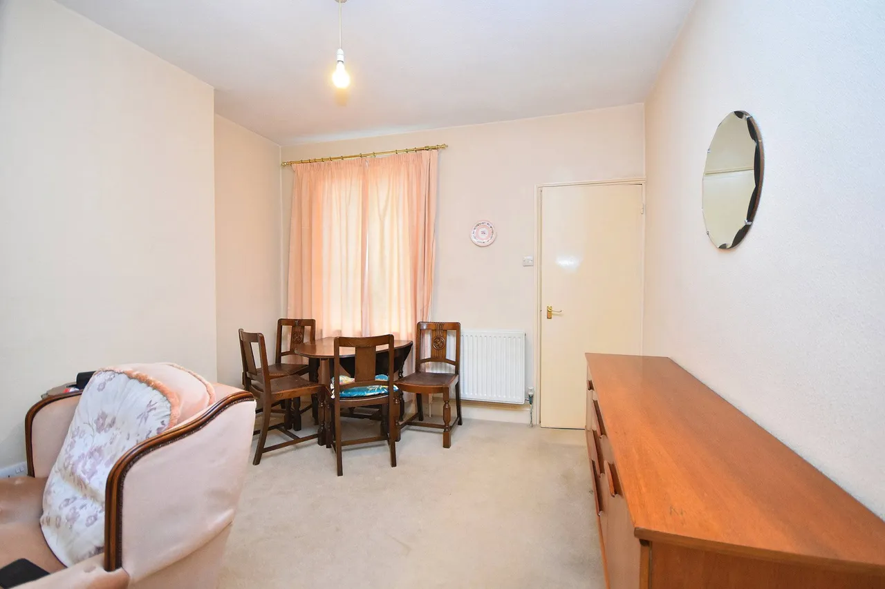 Newcombe Road, Northampton, NN5 7AZ, photo 3