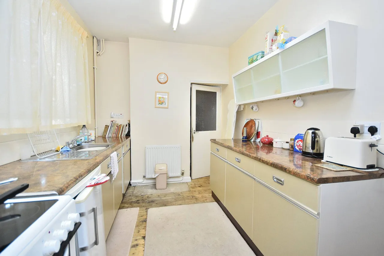 Newcombe Road, Northampton, NN5 7AZ, photo 4