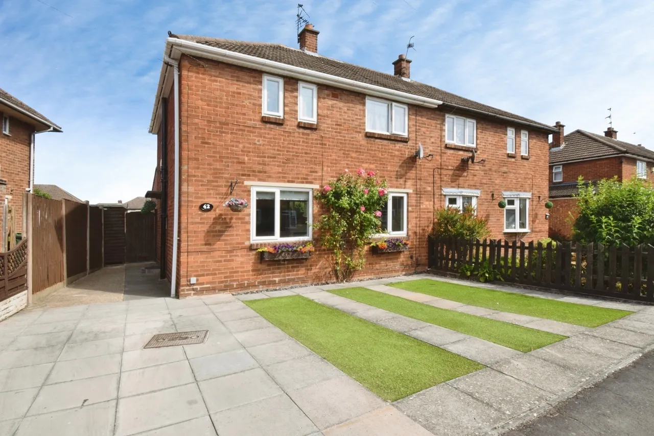 3 bed house for sale, Bramley Road, Birstall, LE4