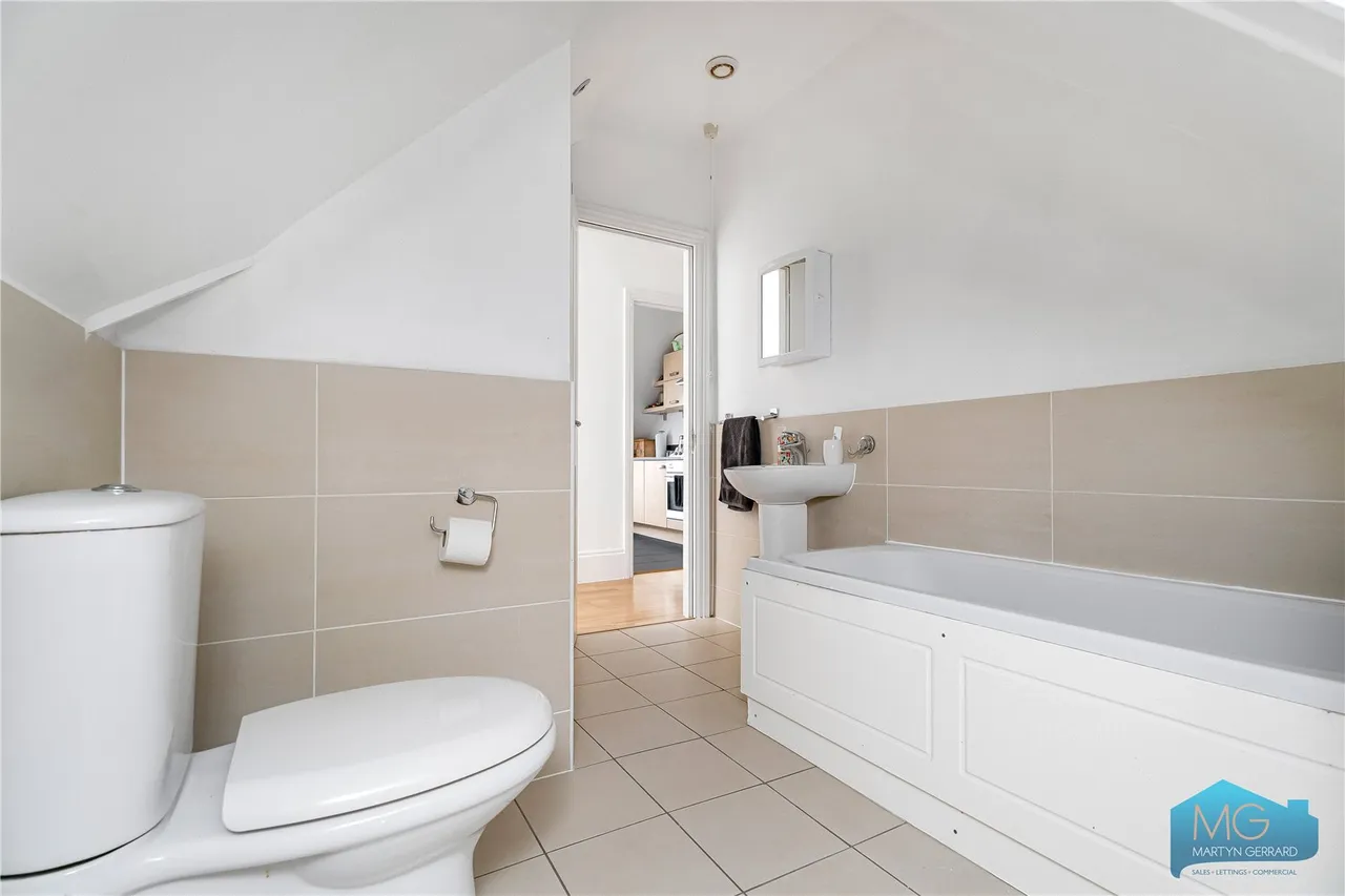 Aldermans Hill, London, N13, photo 12