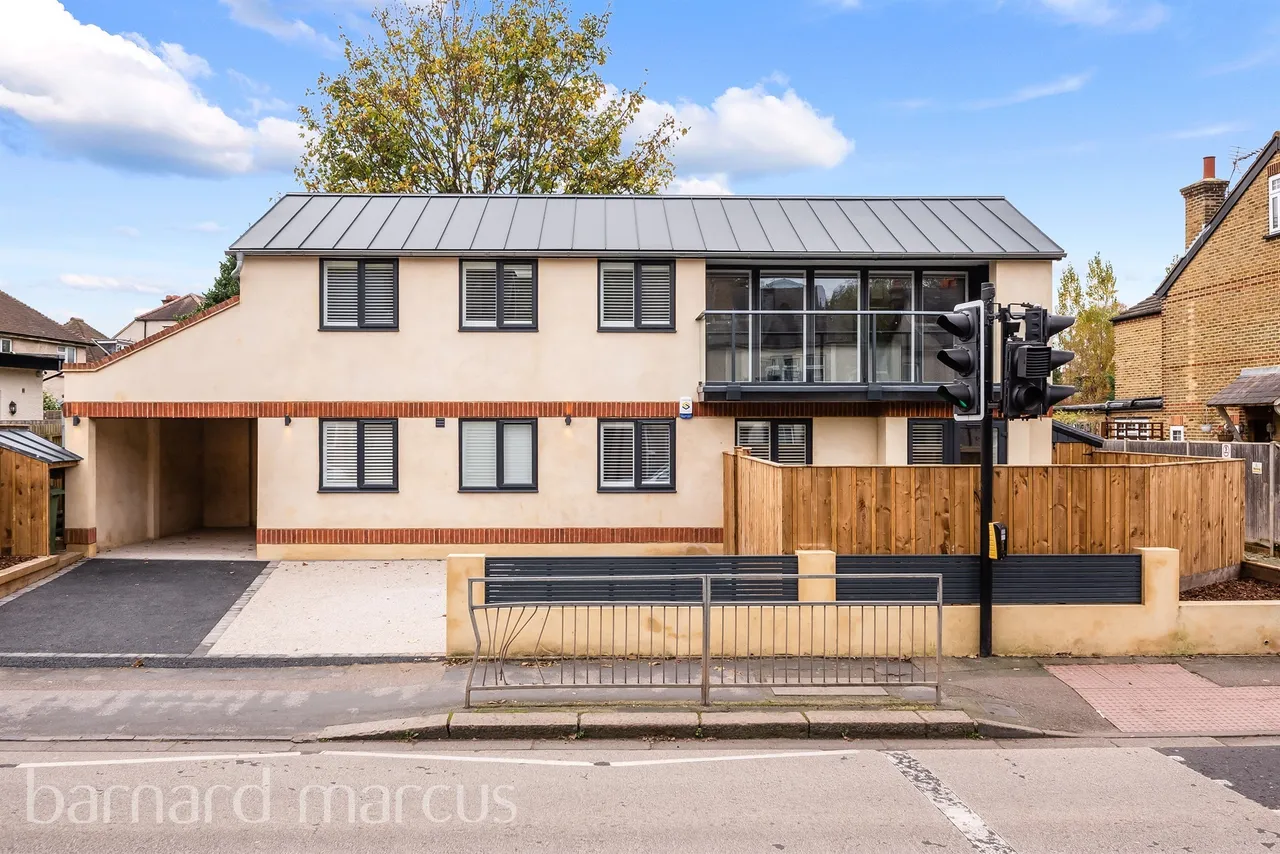 Hook Road, Epsom, KT19, photo 15