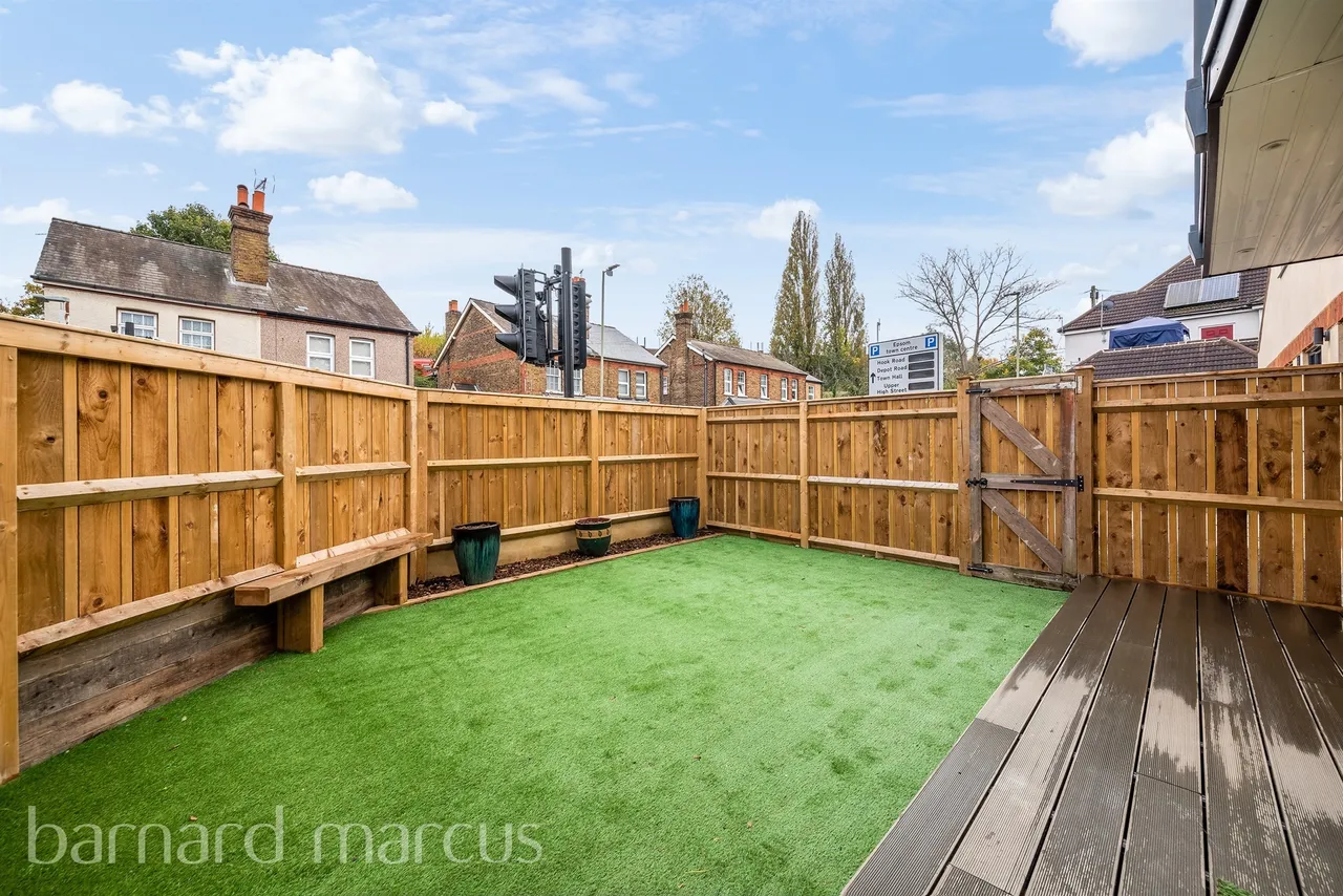 Hook Road, Epsom, KT19, photo 14
