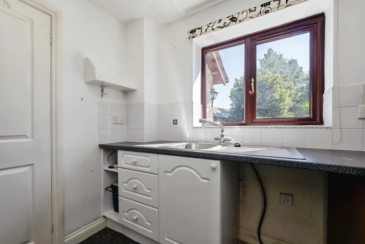 Fore Street, Buckfastleigh, TQ11, photo 4