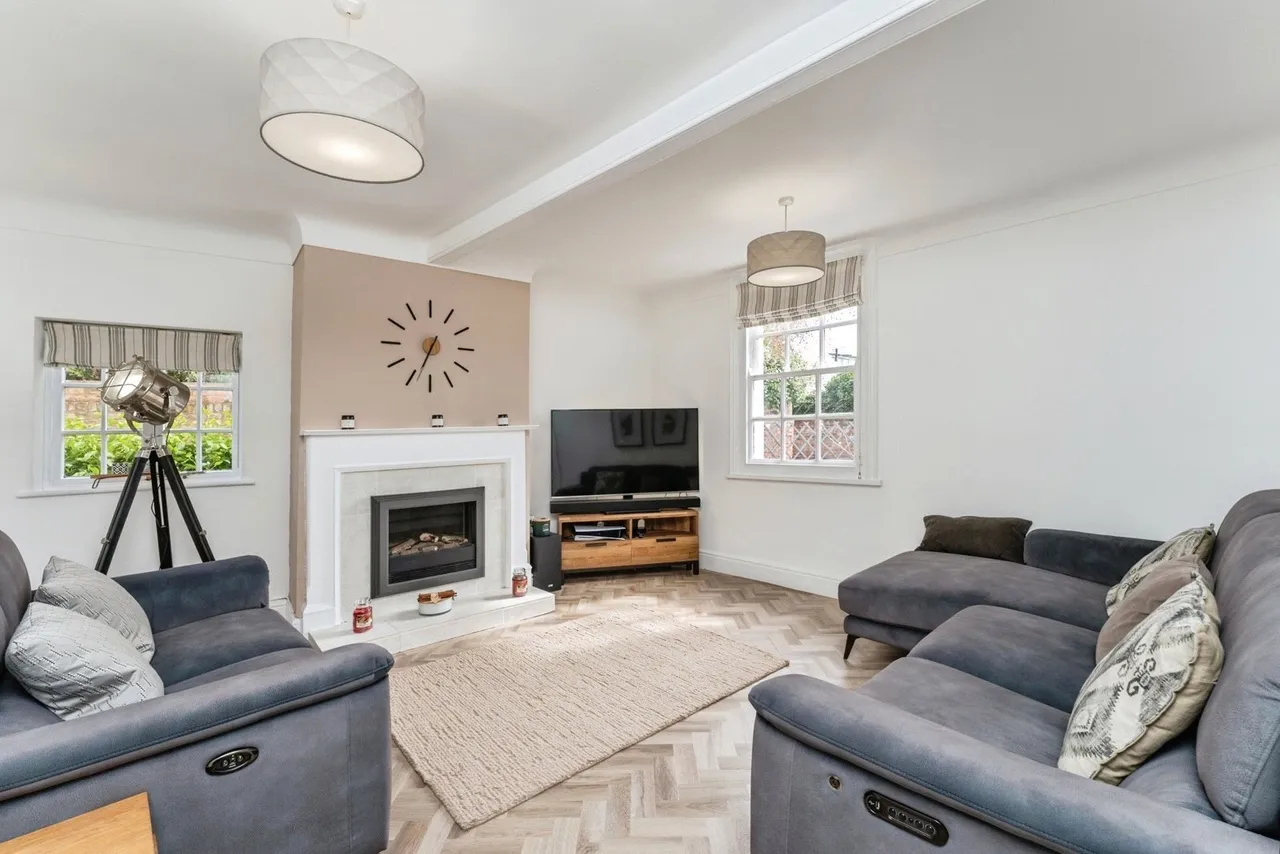 School Lane, Parkgate, CH64, photo 13