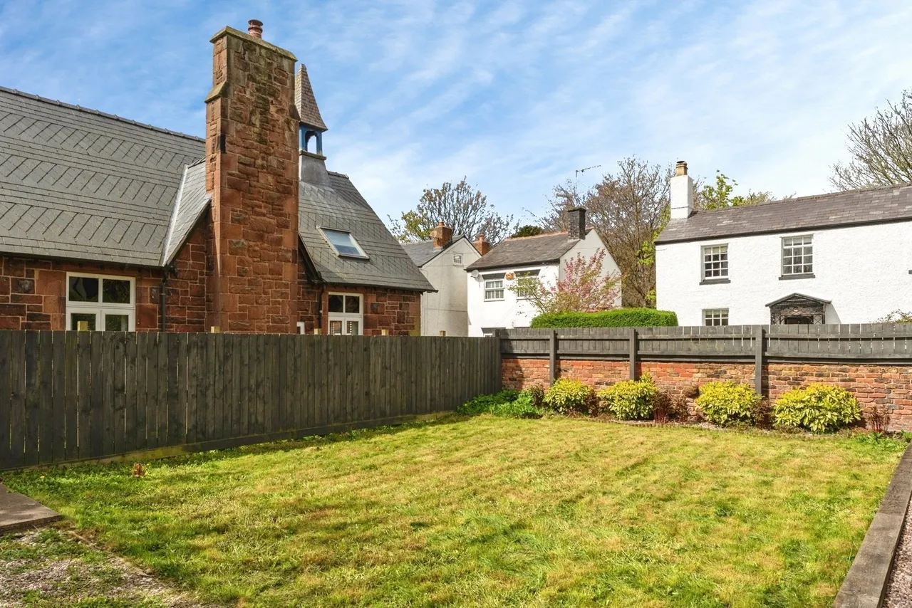 School Lane, Parkgate, CH64, photo 16