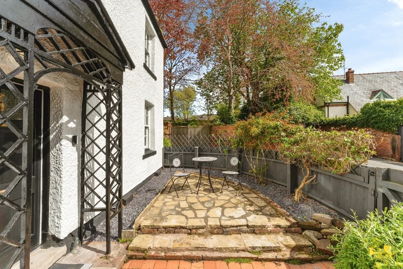 School Lane, Parkgate, CH64, photo 27
