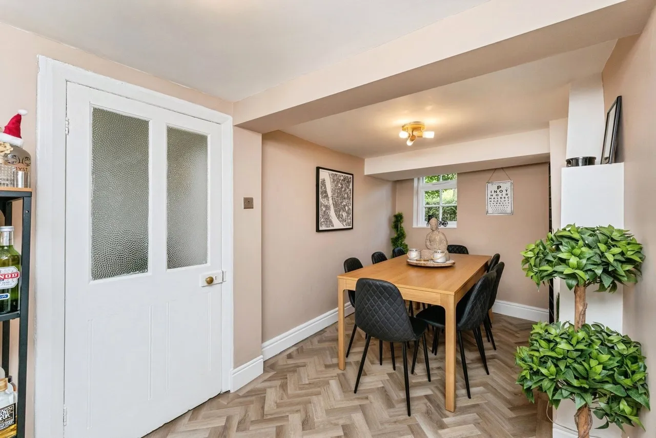 School Lane, Parkgate, CH64, photo 8