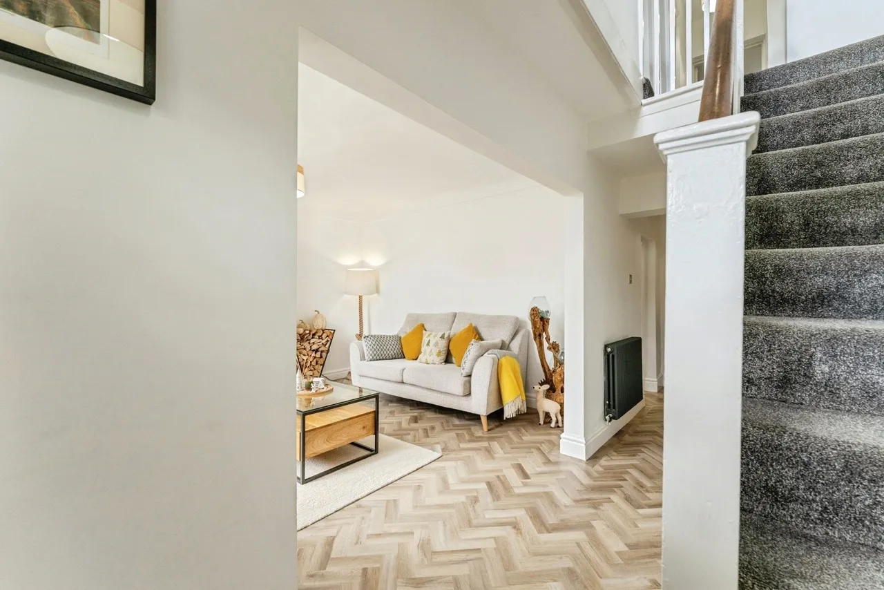 School Lane, Parkgate, CH64, photo 11