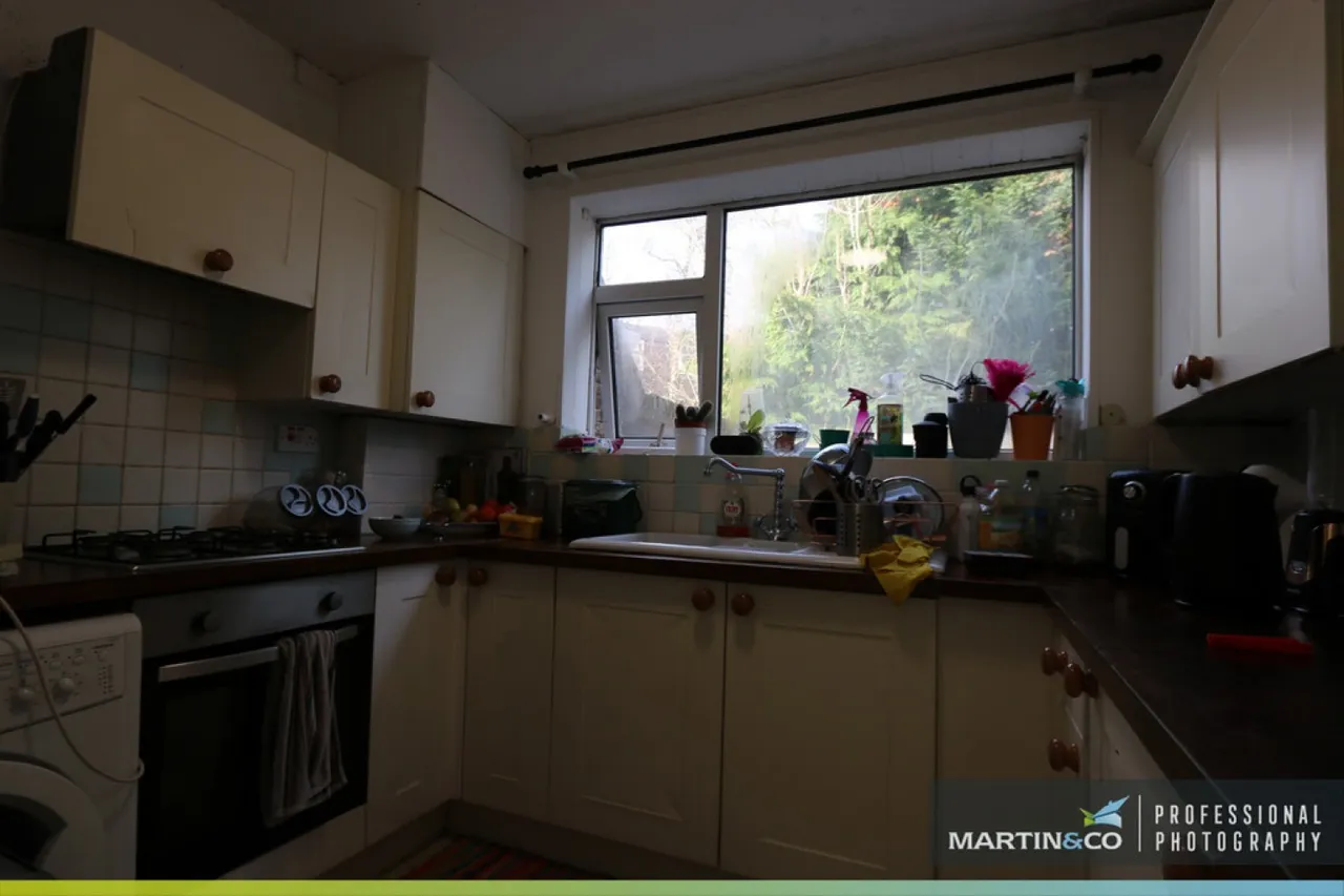 Fairwood Road, Fairwater, photo 6