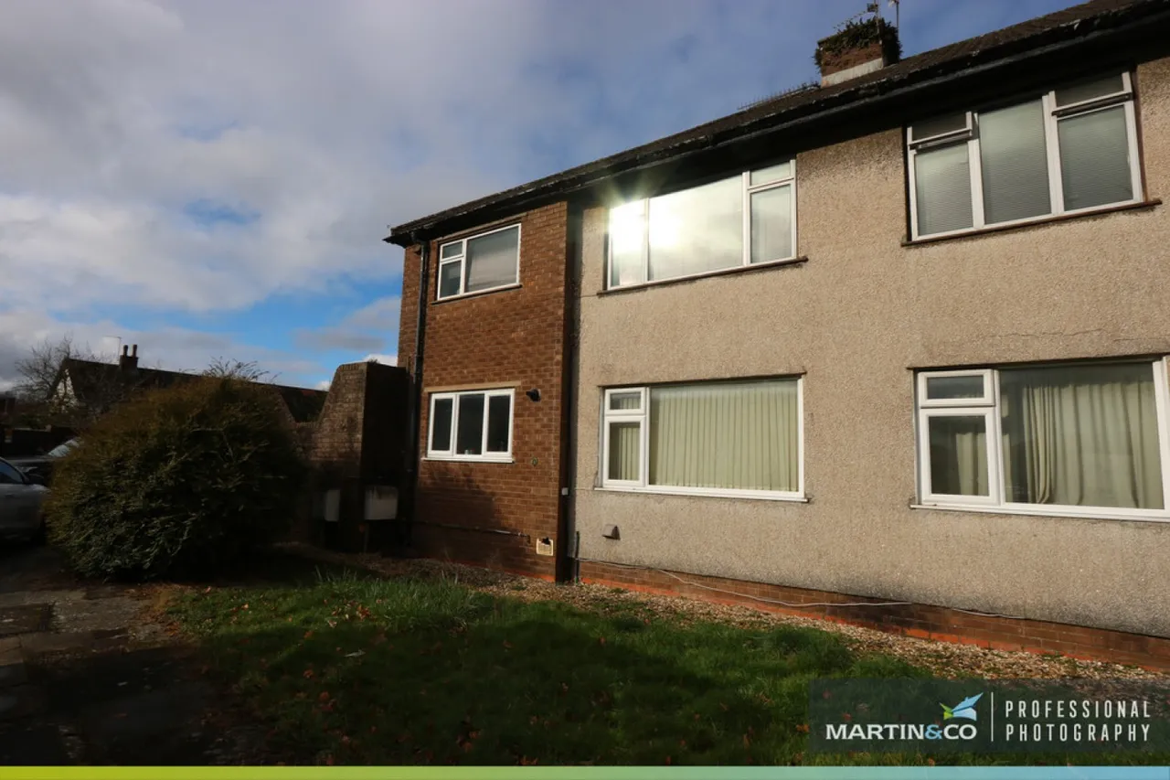 Fairwood Road, Fairwater, photo 2