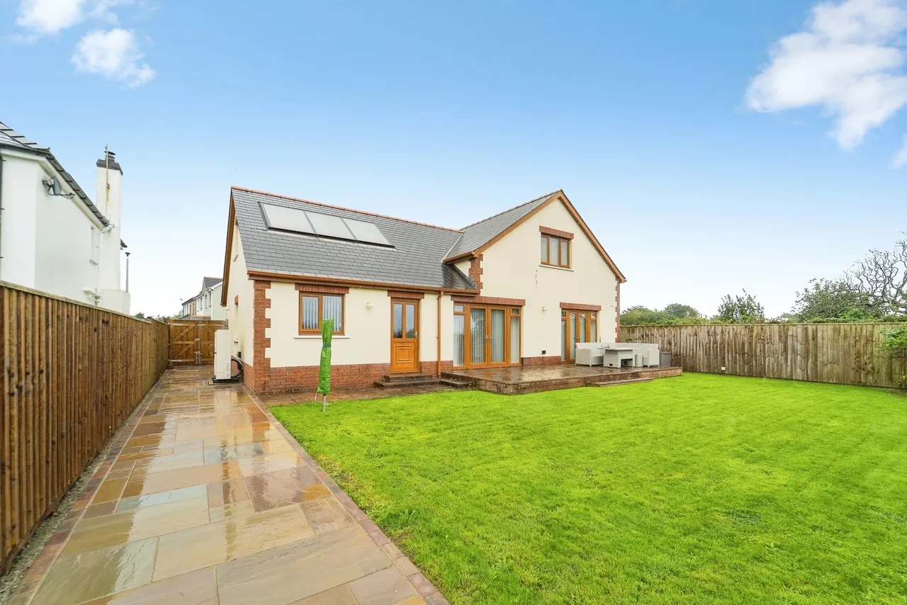 Dingle Close, Haverfordwest, SA62, photo 24