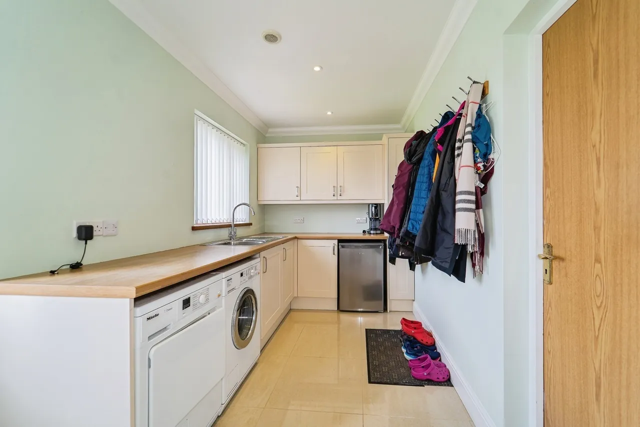 Dingle Close, Haverfordwest, SA62, photo 8