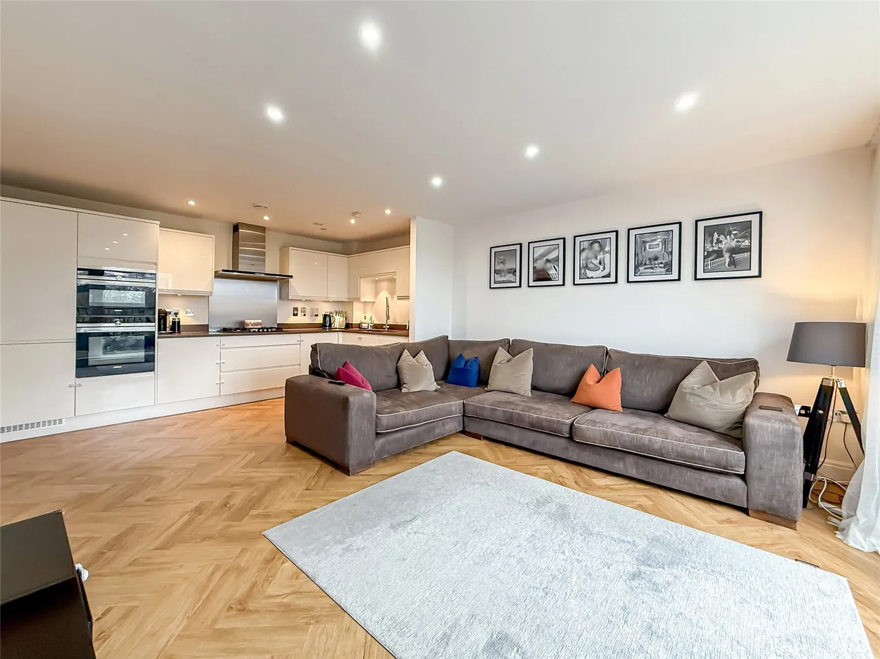 London Road, St. Albans, Hertfordshire, AL1 1TA, photo 4