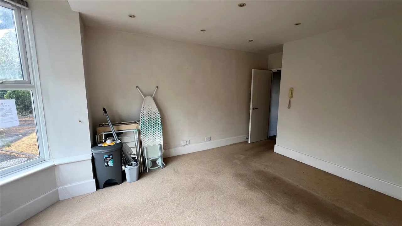 Evesham Road, Astwood Bank, B96, photo 5