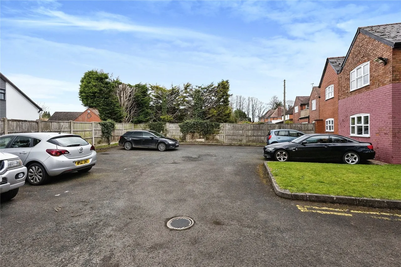 Evesham Road, Astwood Bank, B96, photo 10