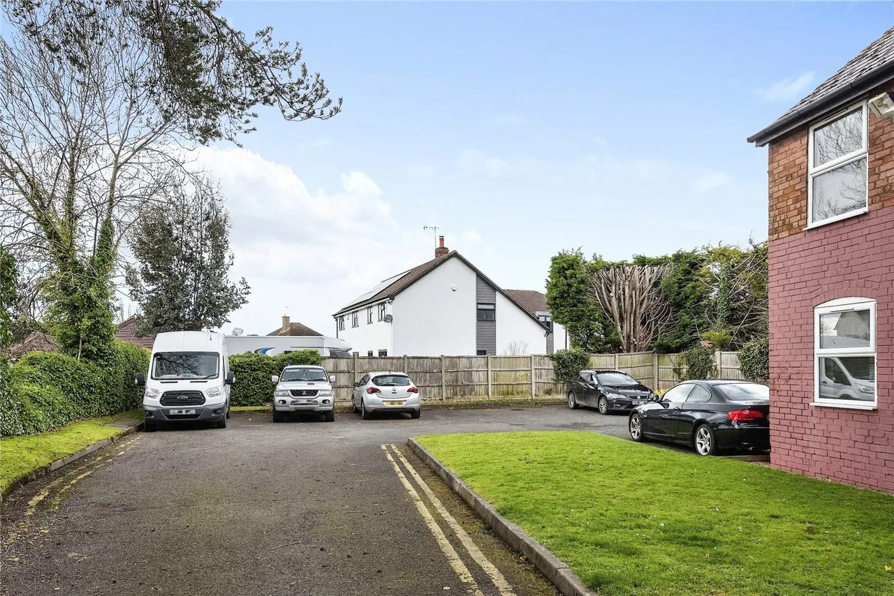 Evesham Road, Astwood Bank, B96, photo 11