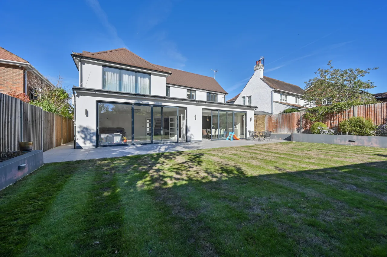 Bushey, WD23, photo 31