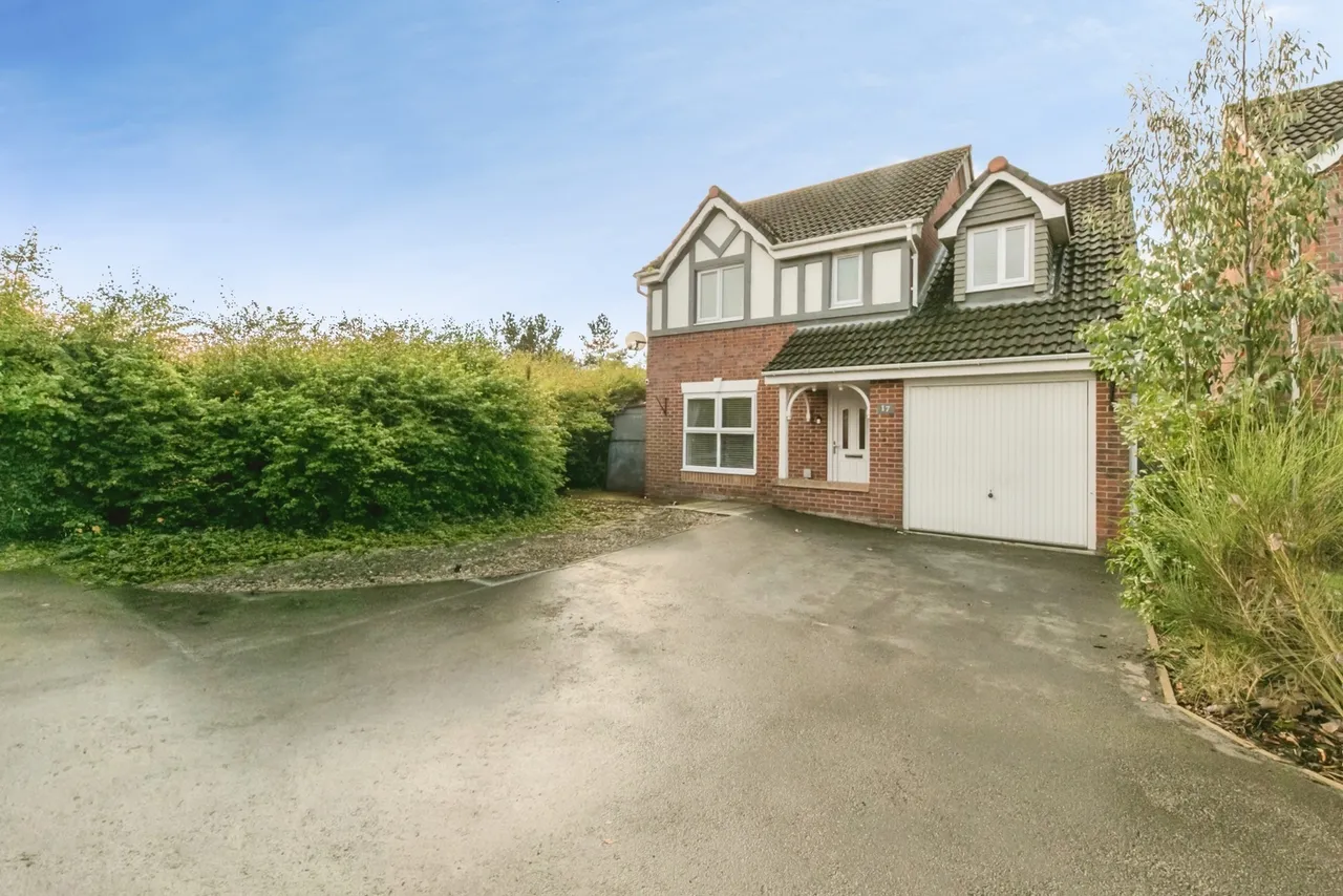 4 bed house for sale, Leaf Grove, Winsford, CW7