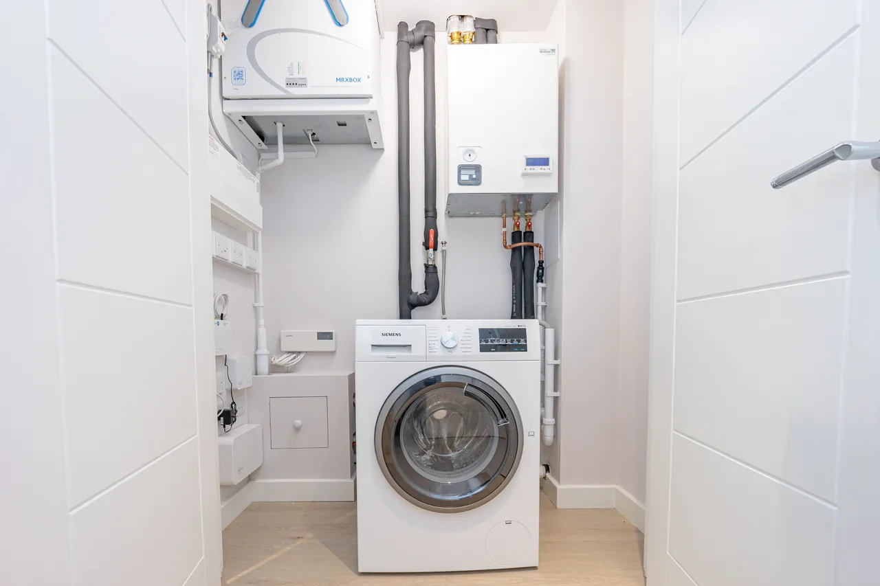 11 Boulevard Apartments, 33 Ufford Street, London, photo 12
