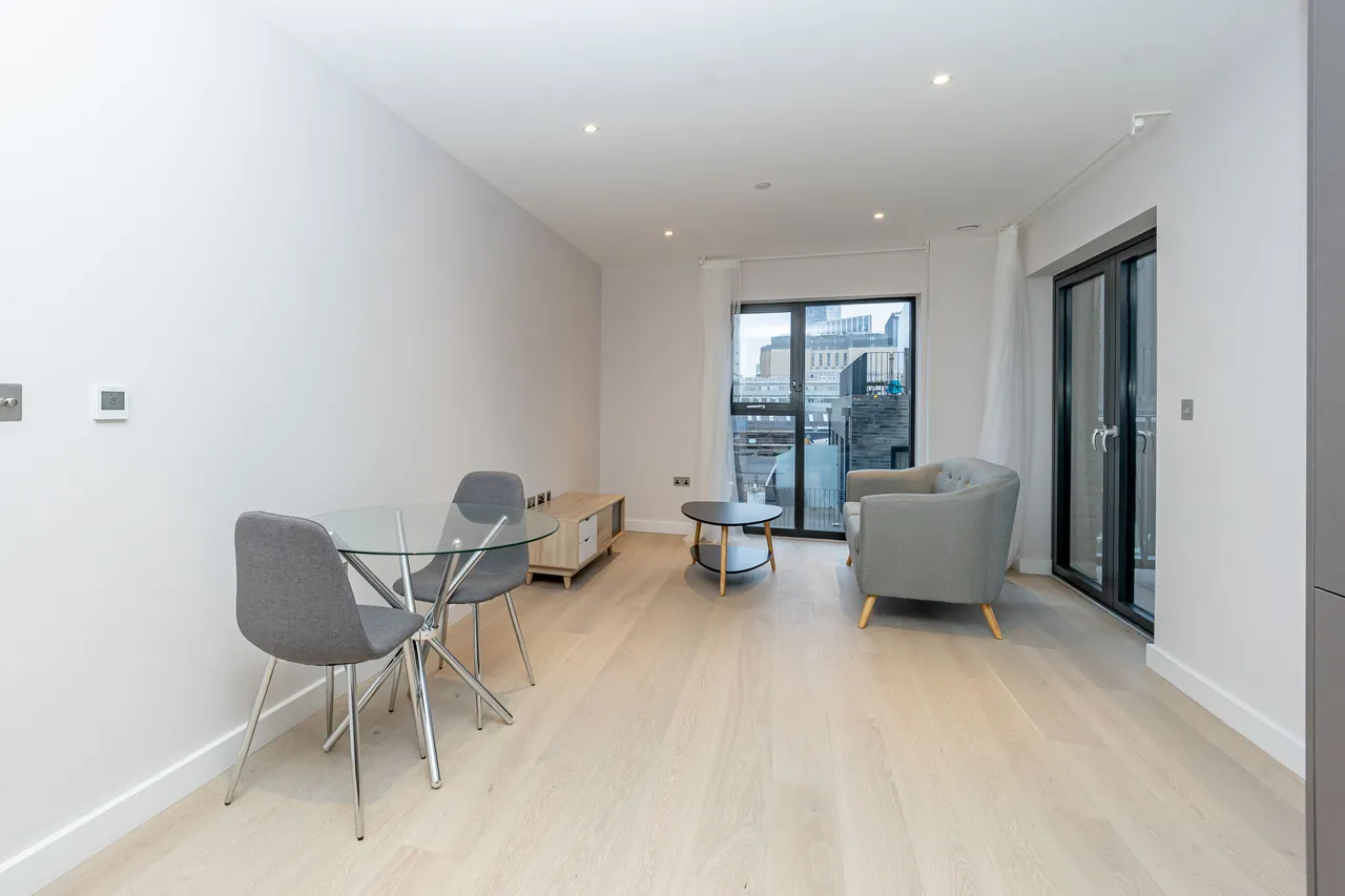11 Boulevard Apartments, 33 Ufford Street, London, photo 3
