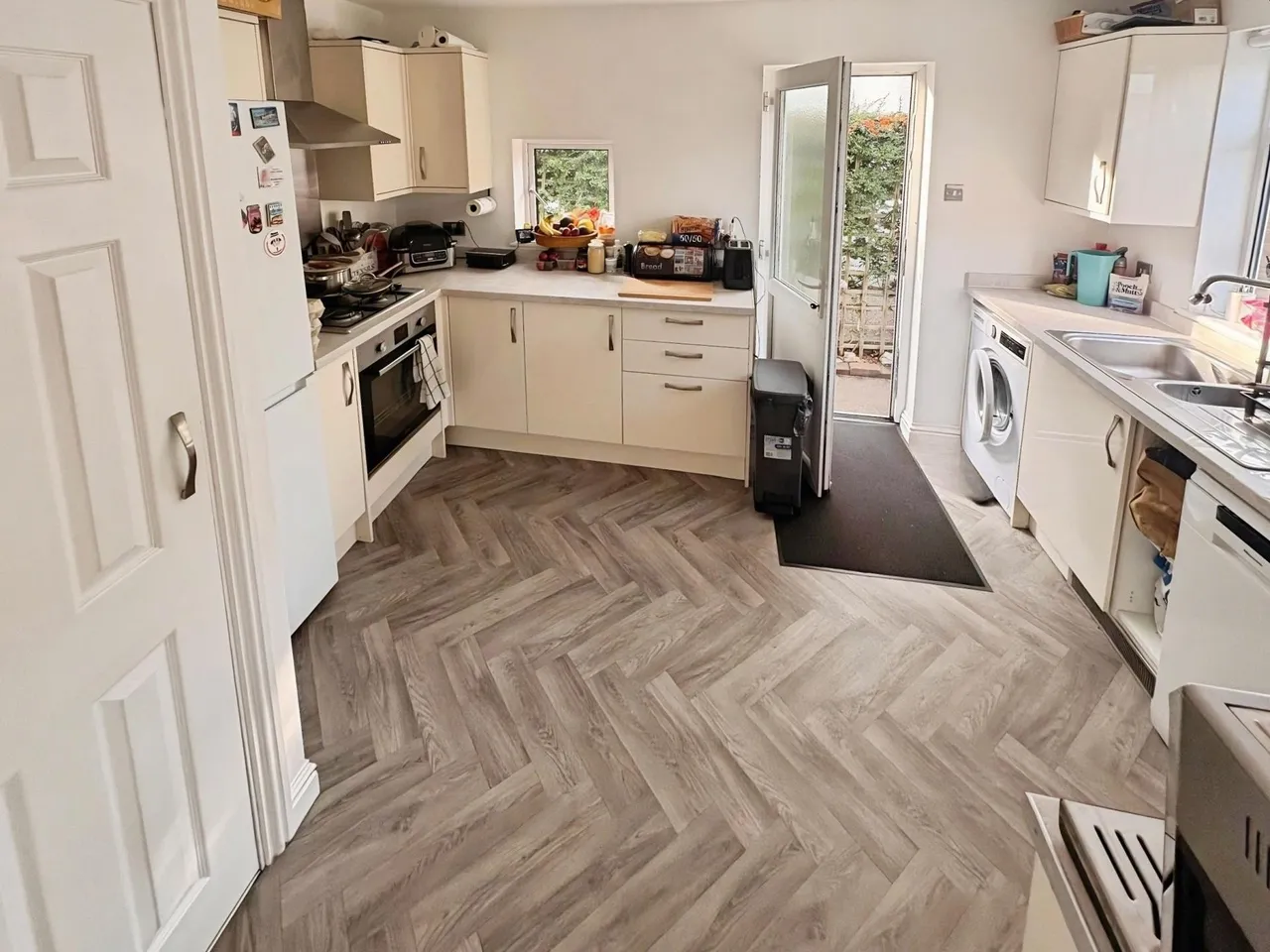 Haig Road, Aldershot, GU12, photo 5